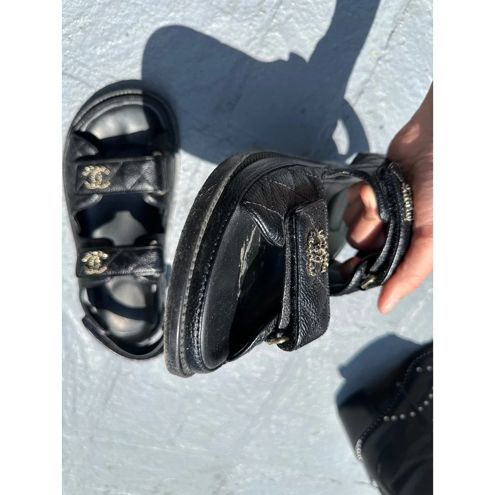 Chanel Black Caviar Leather Quilted Dad Sandals CC Logo Slingback Size 39